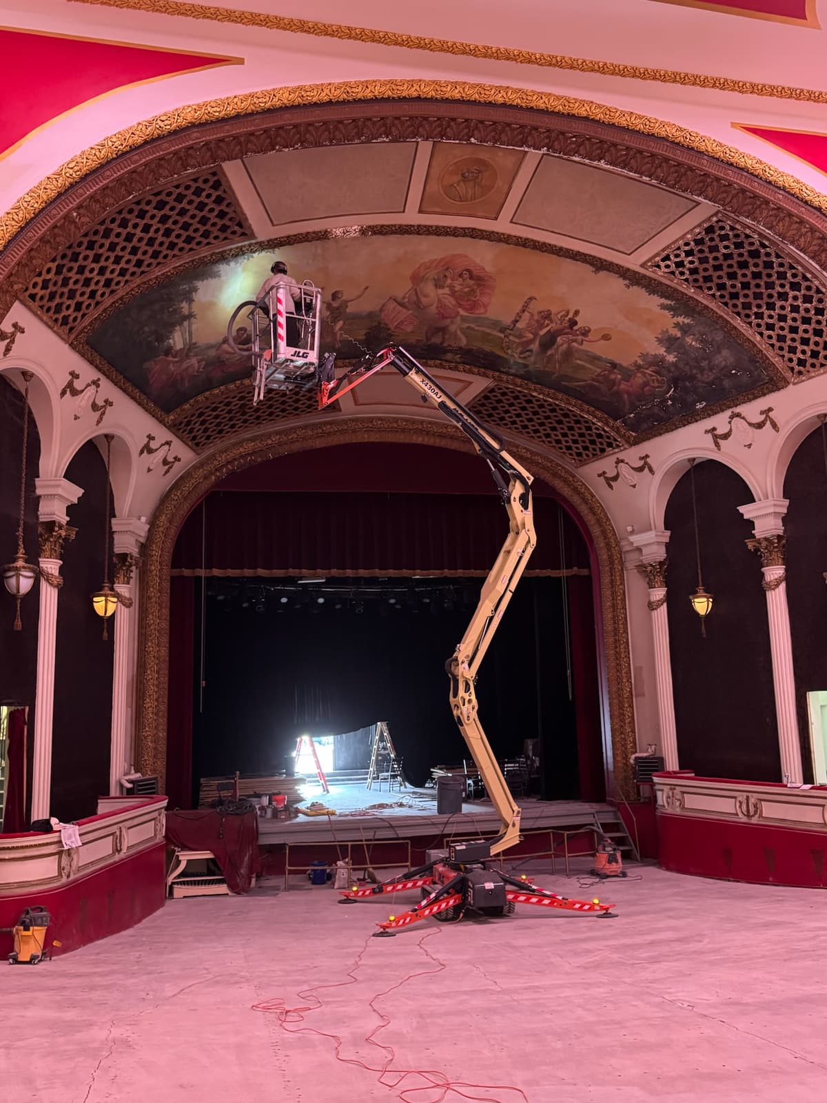 Theater renovation photo 43